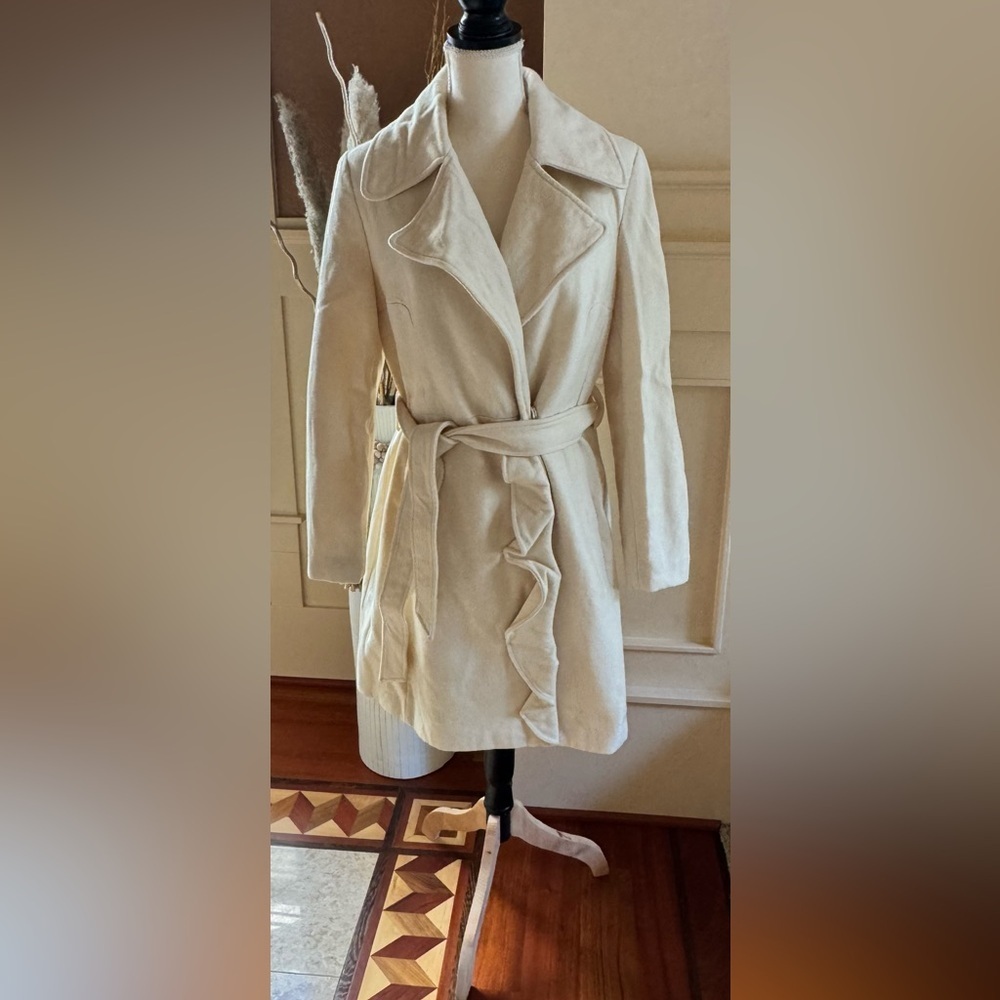 Pelle Studio Cream Coat with Belt and Raffle